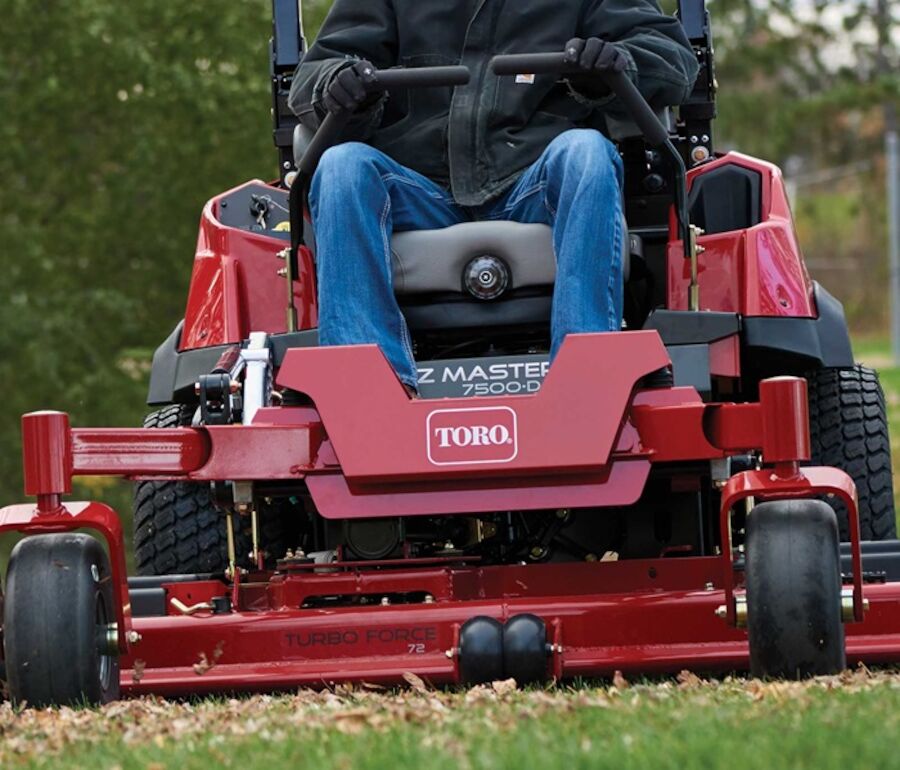 Toro 7500-D Series 72 in. (183 cm) 25 hp 1267cc Diesel Rear Discharge (72029) Toro 7500-D Series 72 in. (183 cm) 25 hp 1267cc Diesel Rear Discharge (72029)