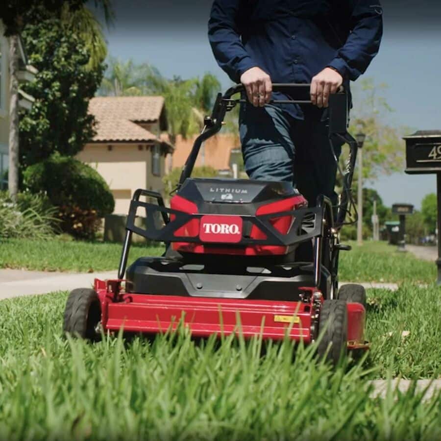 Toro 60V MAX* Revolution® 30 in. (76 cm) TurfMaster® Lawn Mower - (3) 10.0Ah Batteries Included (22232)