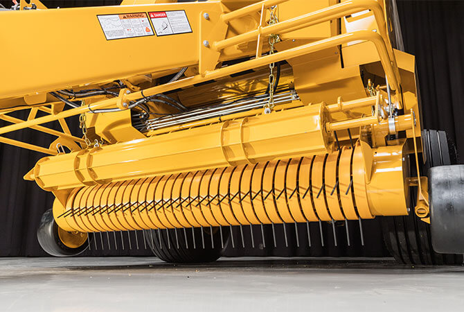 Vermeer 604 Pro G4 Baler