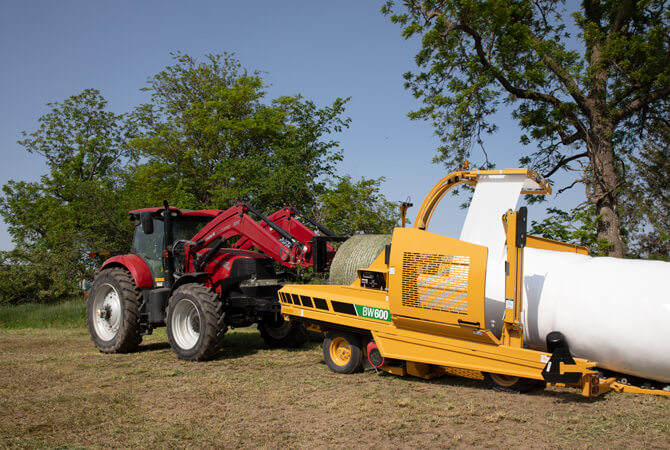 Vermeer BW600 Inline Bale Wrapper Vermeer BW600 Inline Bale Wrapper
