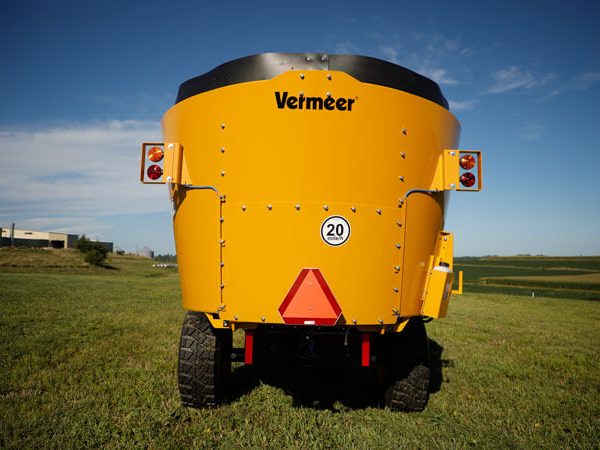 Vermeer VT600 Twin-screw Vertical Mixer