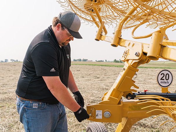 Vermeer VRC820 Carted Wheel Rake