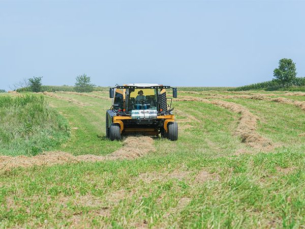 Vermeer ZR-4S Self-propelled Baler