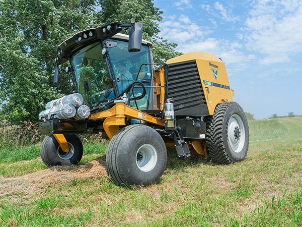 Vermeer ZR-4S Self-propelled Baler